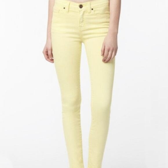 NEW Yellow Zara Jeans - Picture 1 of 9